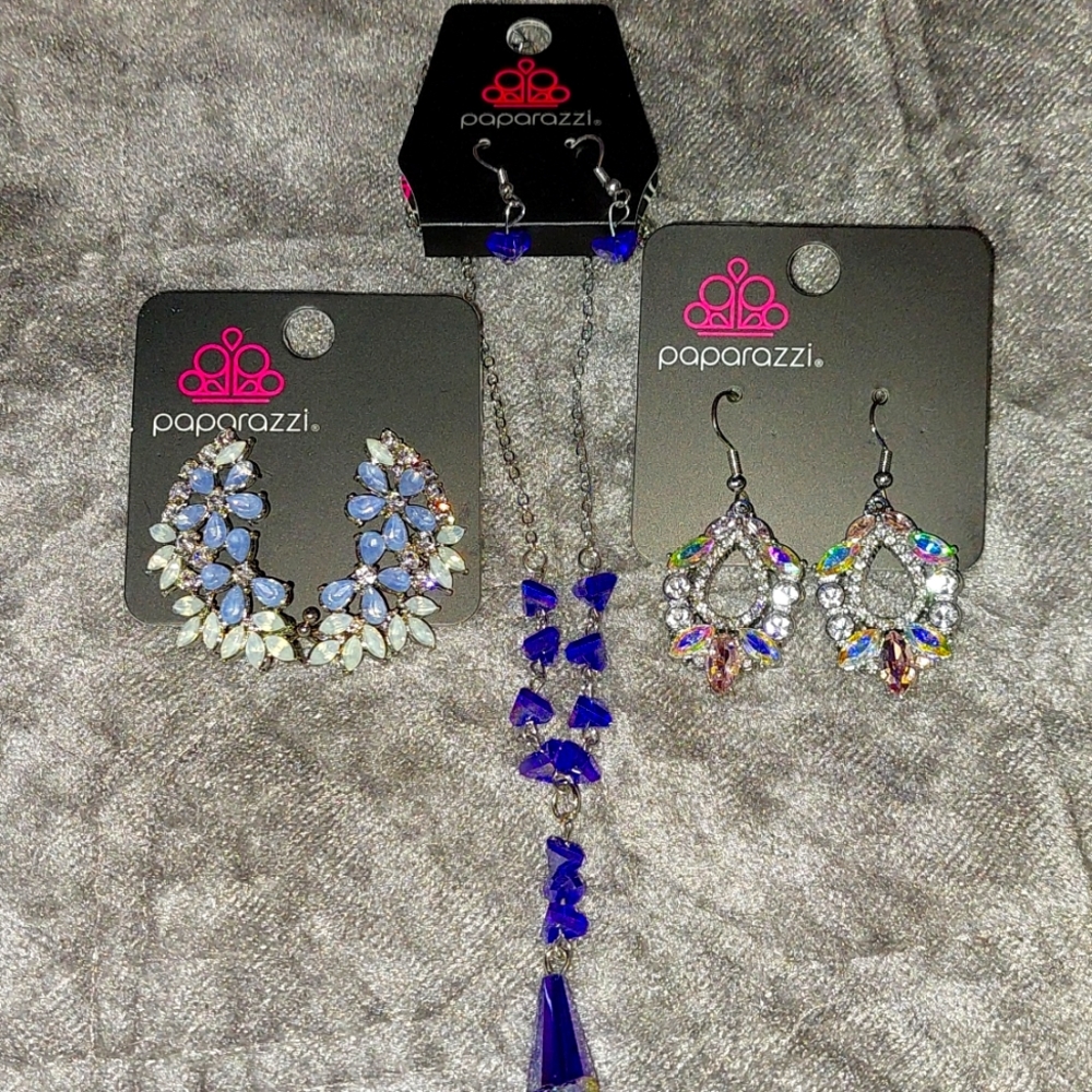 Blue Iridescent Necklace Earrings Holographic Set - Picture 3 of 17